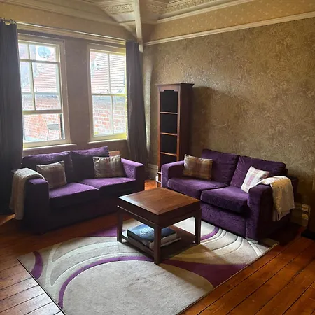 아파트 The Douglas Sleeps 6 Near Bae Systems 배로우인퍼니스